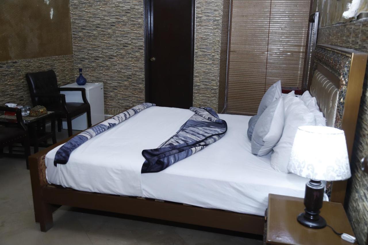 Hotel Sweet Inn Lahore Eksteriør billede